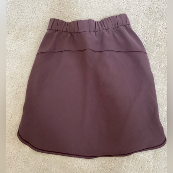 Lululemon On the Fly Skirt - Picture 4 of 5